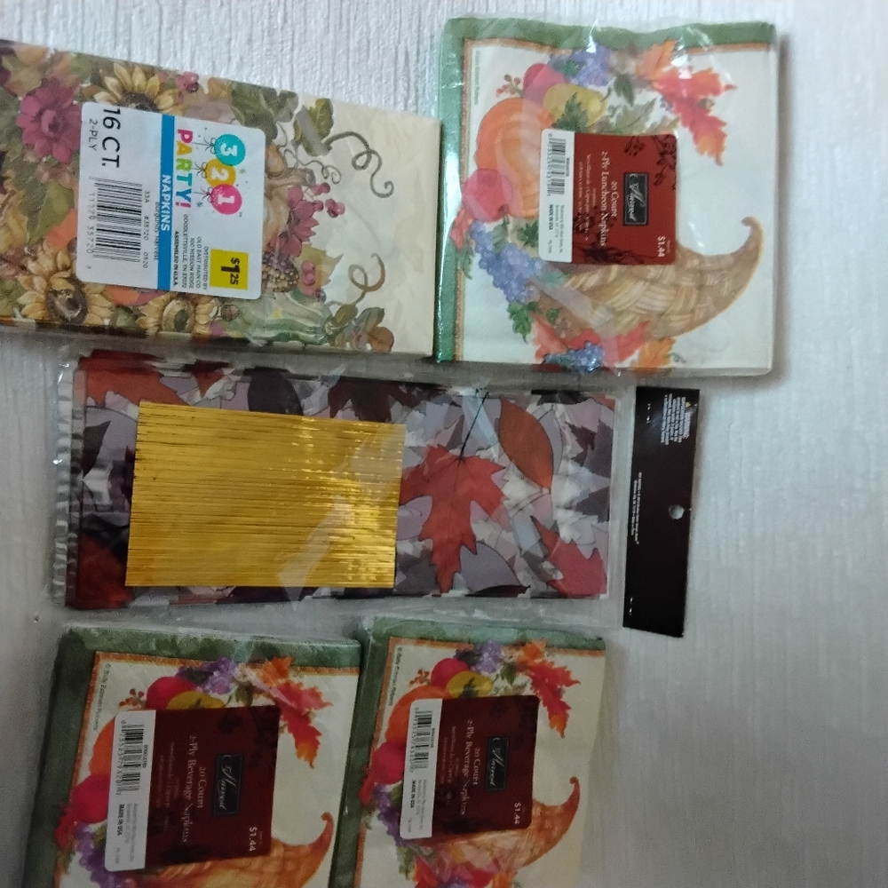 Autumn Harvest and Leaf Party Print Napkin And Treat Bags Bundle - Picture 2 of 11